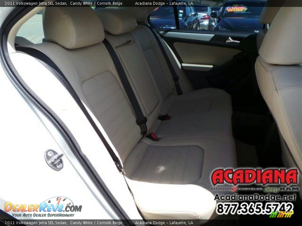 2011 Volkswagen Jetta SEL Sedan Candy White / Cornsilk Beige Photo #25