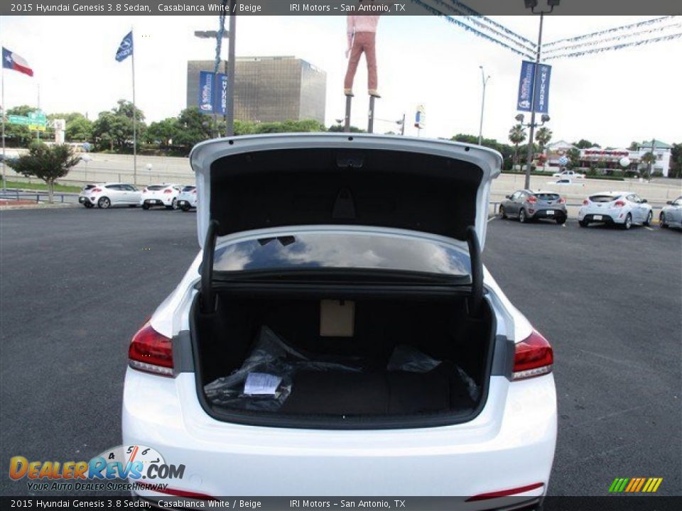 2015 Hyundai Genesis 3.8 Sedan Casablanca White / Beige Photo #10