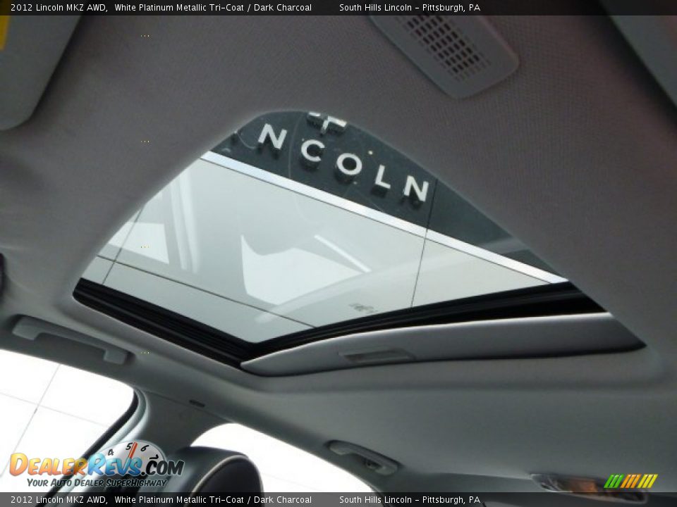 2012 Lincoln MKZ AWD White Platinum Metallic Tri-Coat / Dark Charcoal Photo #20