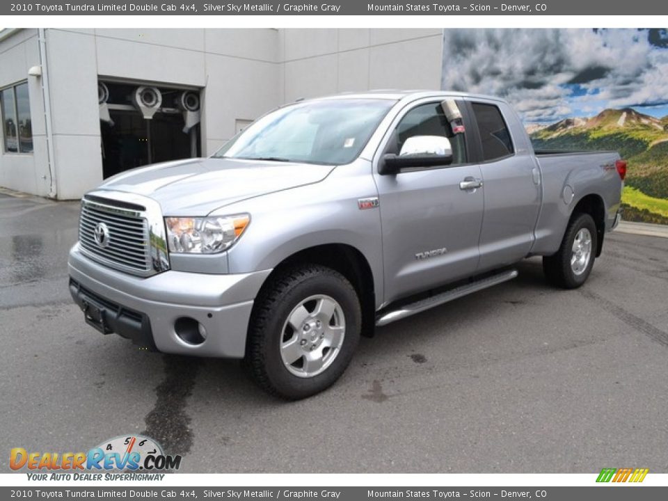 Front 3/4 View of 2010 Toyota Tundra Limited Double Cab 4x4 Photo #5