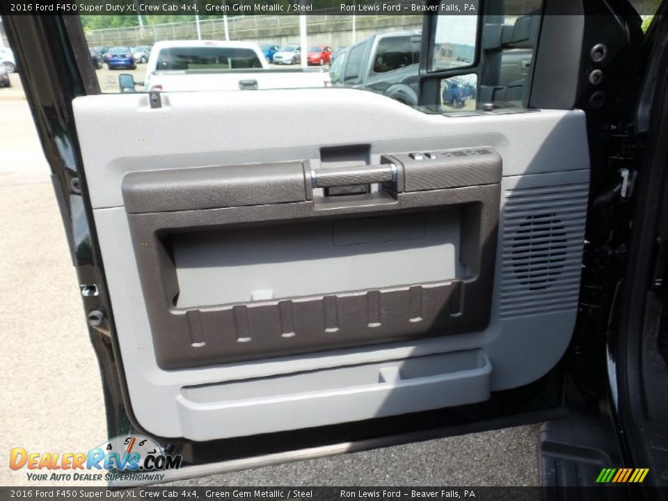 2016 Ford F450 Super Duty XL Crew Cab 4x4 Green Gem Metallic / Steel Photo #15