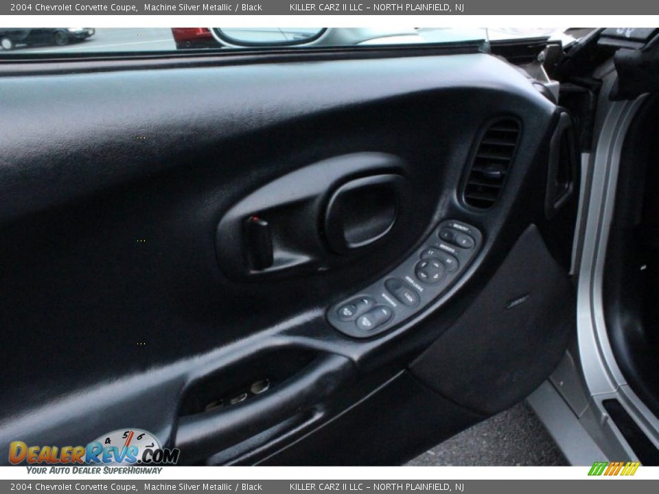 2004 Chevrolet Corvette Coupe Machine Silver Metallic / Black Photo #12