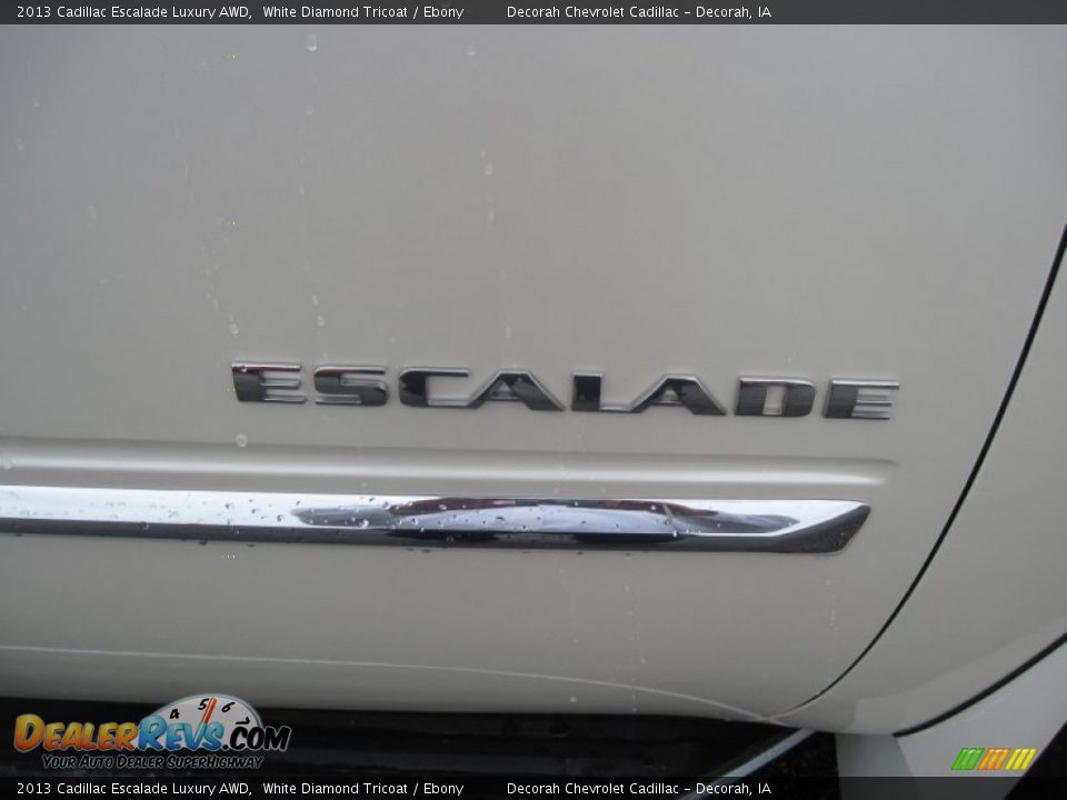 2013 Cadillac Escalade Luxury AWD White Diamond Tricoat / Ebony Photo #11
