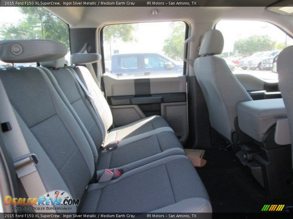 2015 Ford F150 XL SuperCrew Ingot Silver Metallic / Medium Earth Gray Photo #16