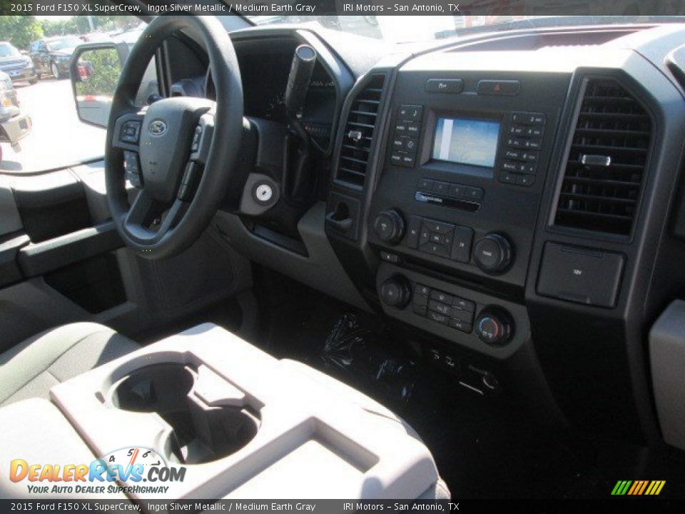 2015 Ford F150 XL SuperCrew Ingot Silver Metallic / Medium Earth Gray Photo #22