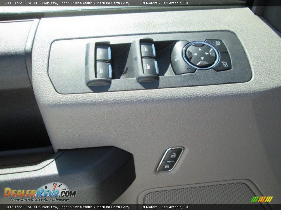2015 Ford F150 XL SuperCrew Ingot Silver Metallic / Medium Earth Gray Photo #31