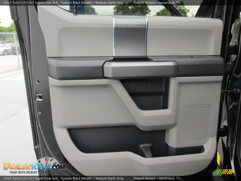 2015 Ford F150 XLT SuperCrew 4x4 Tuxedo Black Metallic / Medium Earth Gray Photo #20