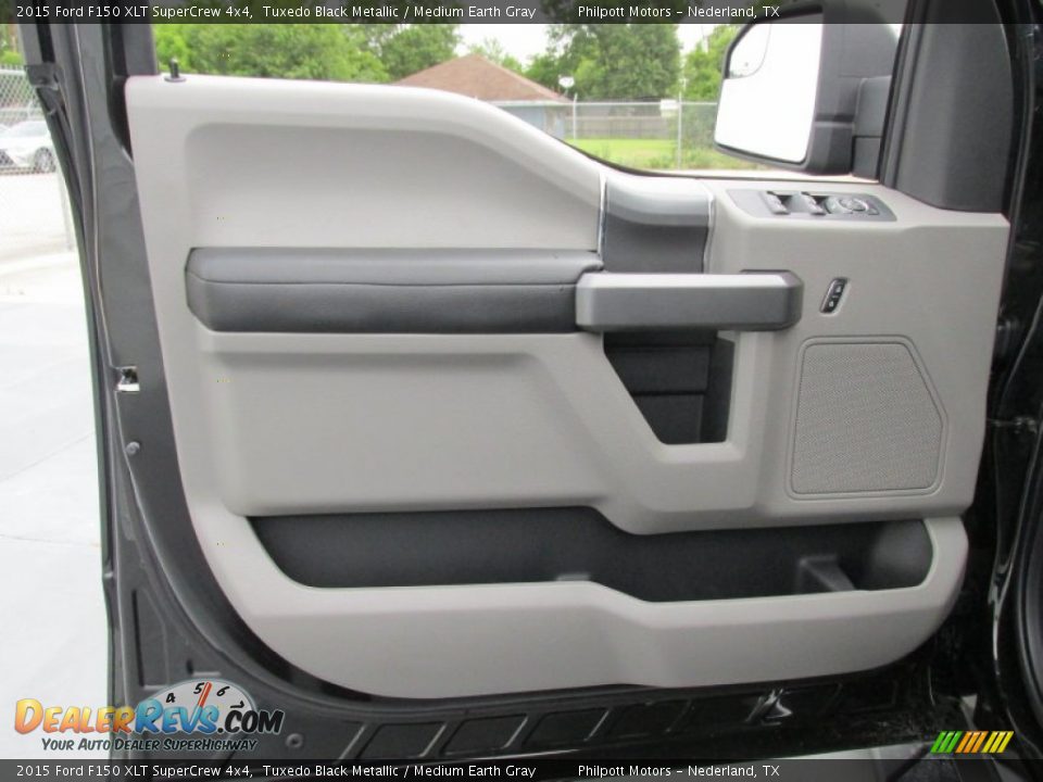 2015 Ford F150 XLT SuperCrew 4x4 Tuxedo Black Metallic / Medium Earth Gray Photo #22