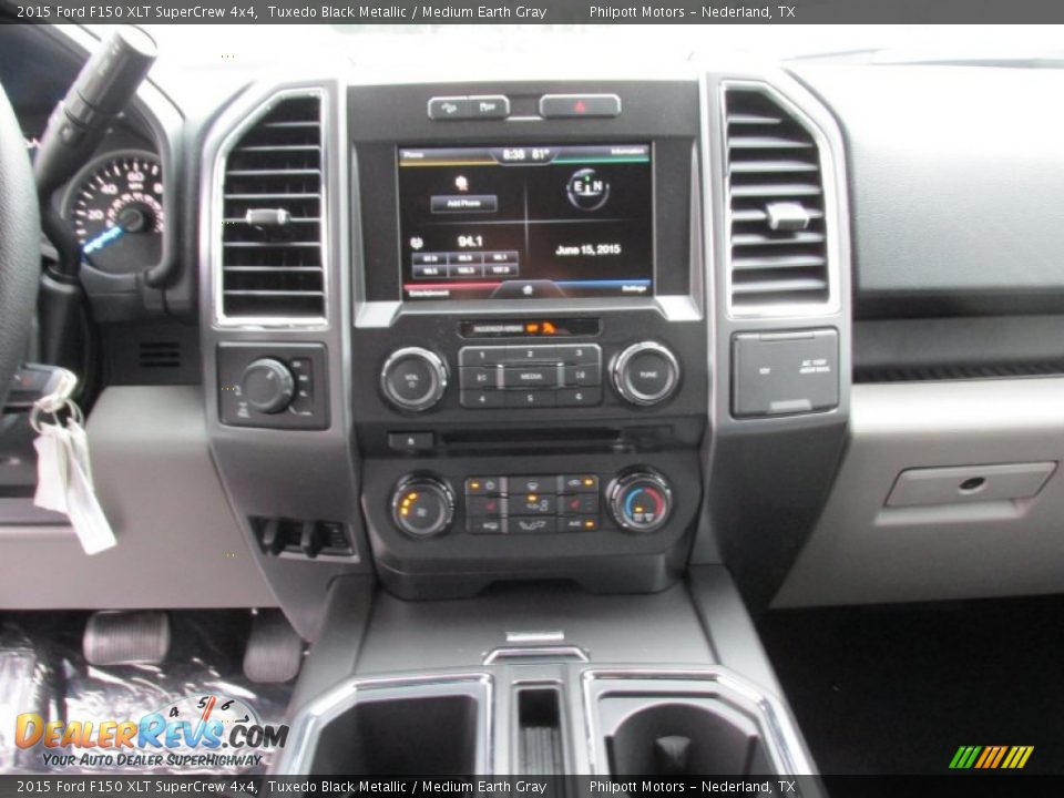 2015 Ford F150 XLT SuperCrew 4x4 Tuxedo Black Metallic / Medium Earth Gray Photo #27