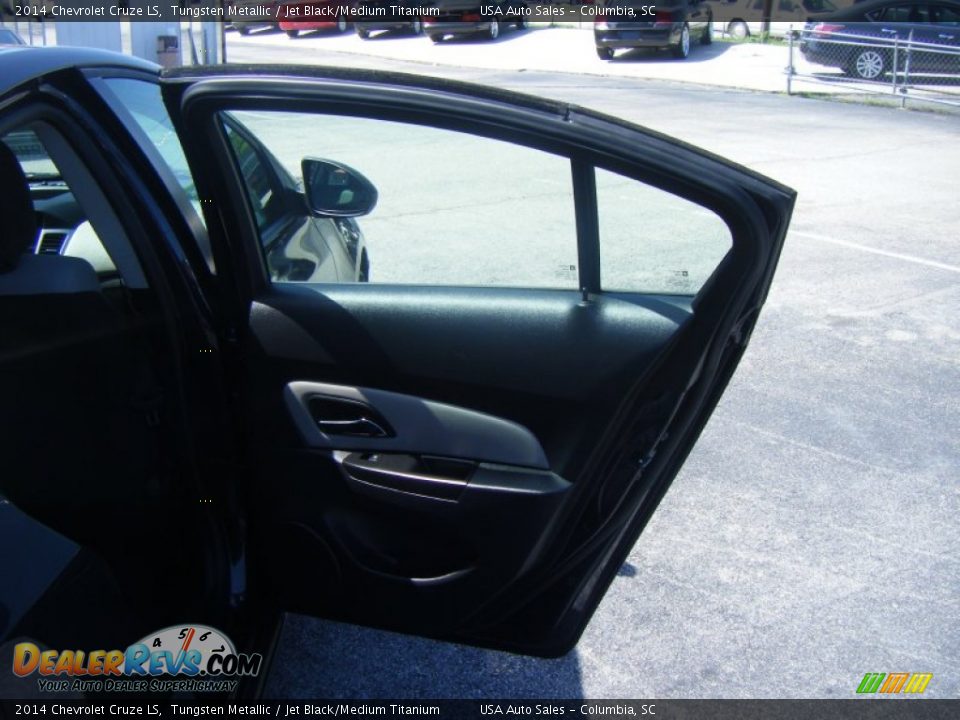 2014 Chevrolet Cruze LS Tungsten Metallic / Jet Black/Medium Titanium Photo #10
