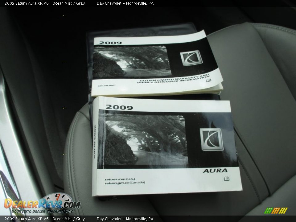 2009 Saturn Aura XR V6 Ocean Mist / Gray Photo #32