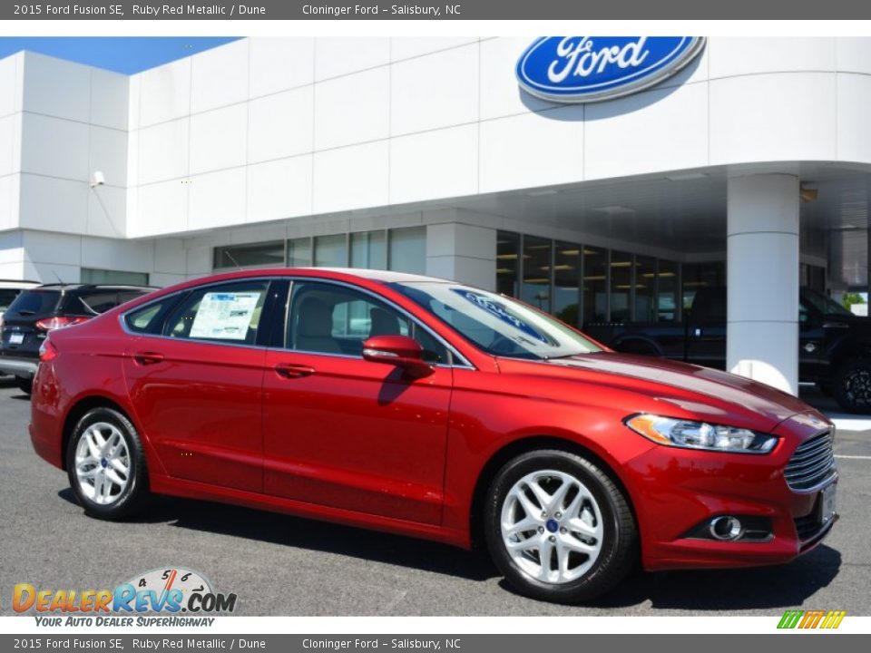 2015 Ford Fusion SE Ruby Red Metallic / Dune Photo #1