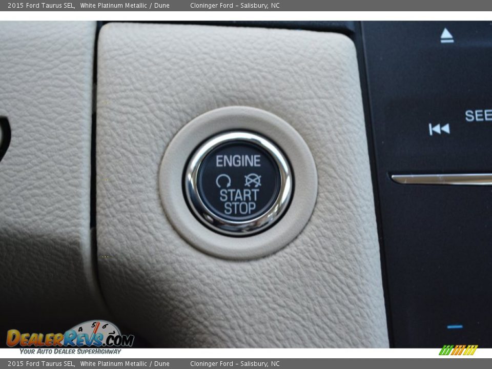 2015 Ford Taurus SEL White Platinum Metallic / Dune Photo #23