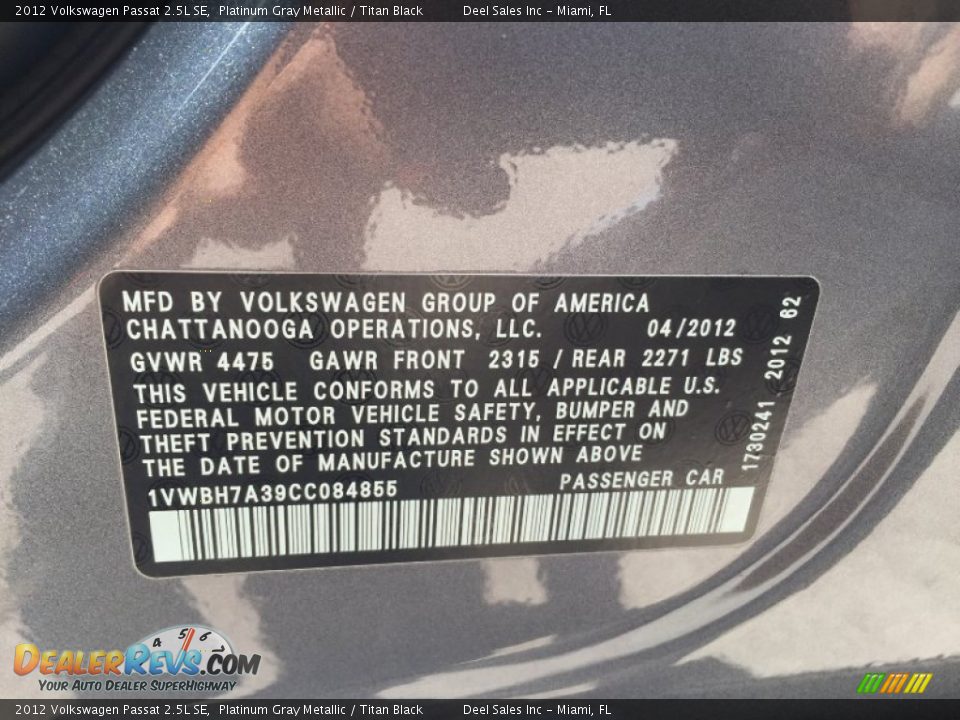 2012 Volkswagen Passat 2.5L SE Platinum Gray Metallic / Titan Black Photo #12