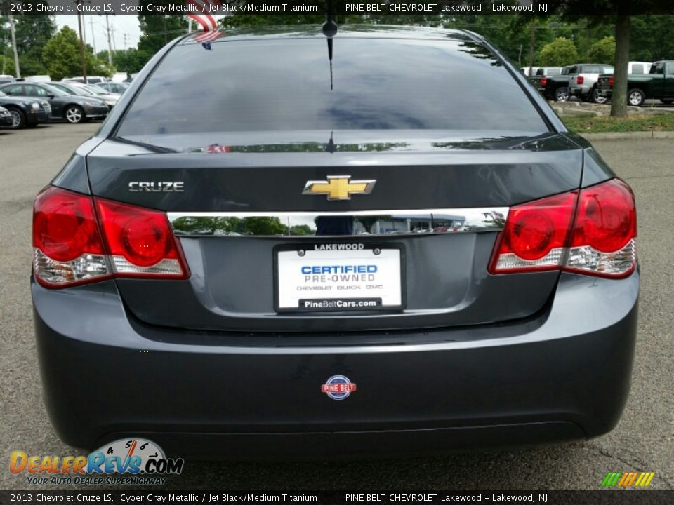 2013 Chevrolet Cruze LS Cyber Gray Metallic / Jet Black/Medium Titanium Photo #8