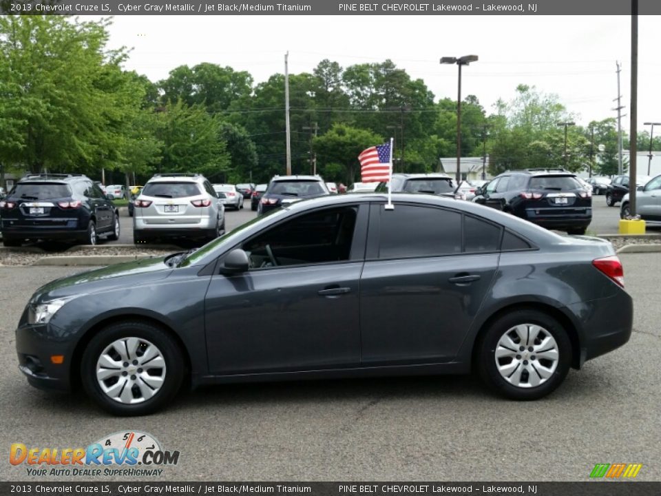 2013 Chevrolet Cruze LS Cyber Gray Metallic / Jet Black/Medium Titanium Photo #10