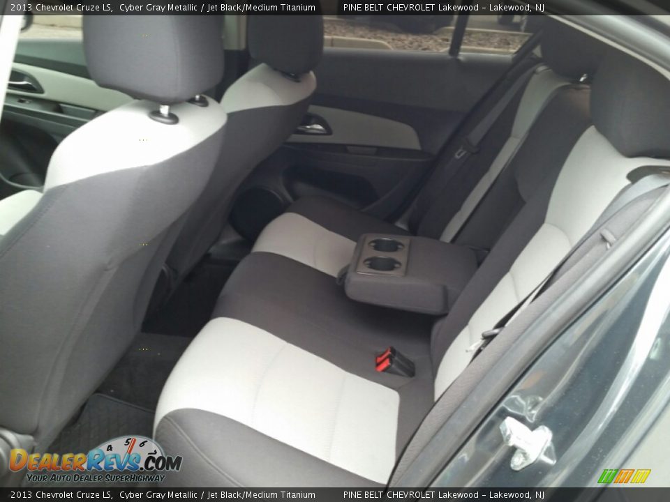 2013 Chevrolet Cruze LS Cyber Gray Metallic / Jet Black/Medium Titanium Photo #11