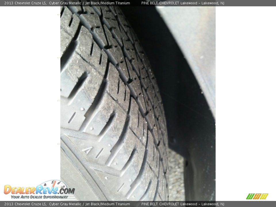 2013 Chevrolet Cruze LS Cyber Gray Metallic / Jet Black/Medium Titanium Photo #24