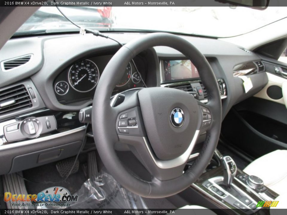 2016 BMW X4 xDrive28i Steering Wheel Photo #14