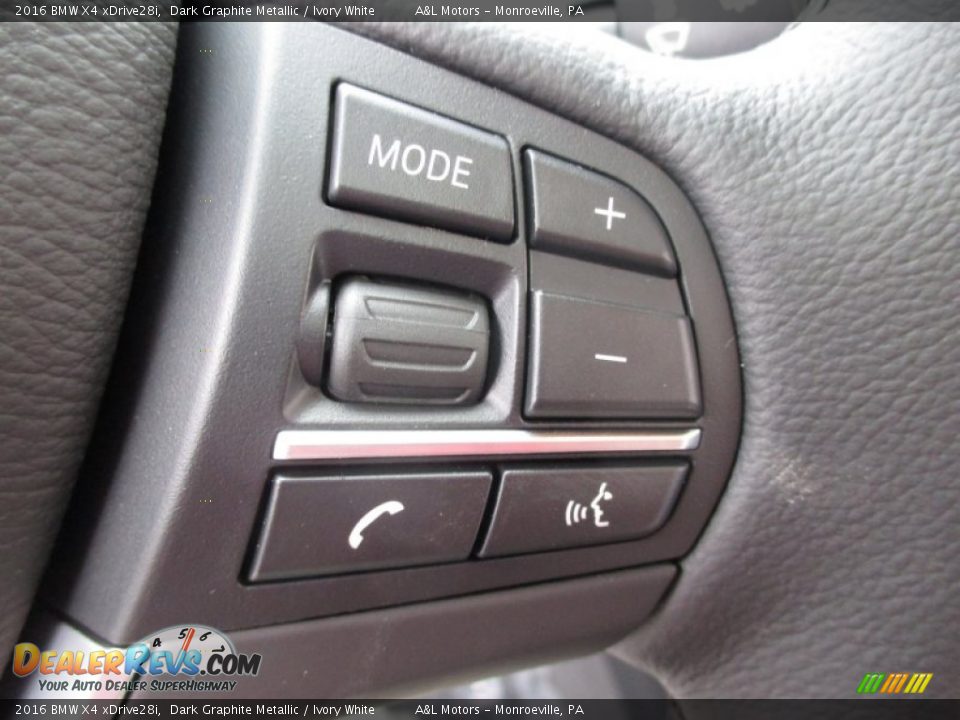Controls of 2016 BMW X4 xDrive28i Photo #18