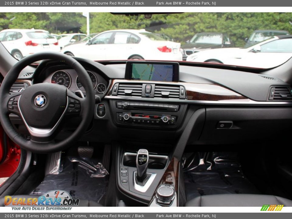 Dashboard of 2015 BMW 3 Series 328i xDrive Gran Turismo Photo #16