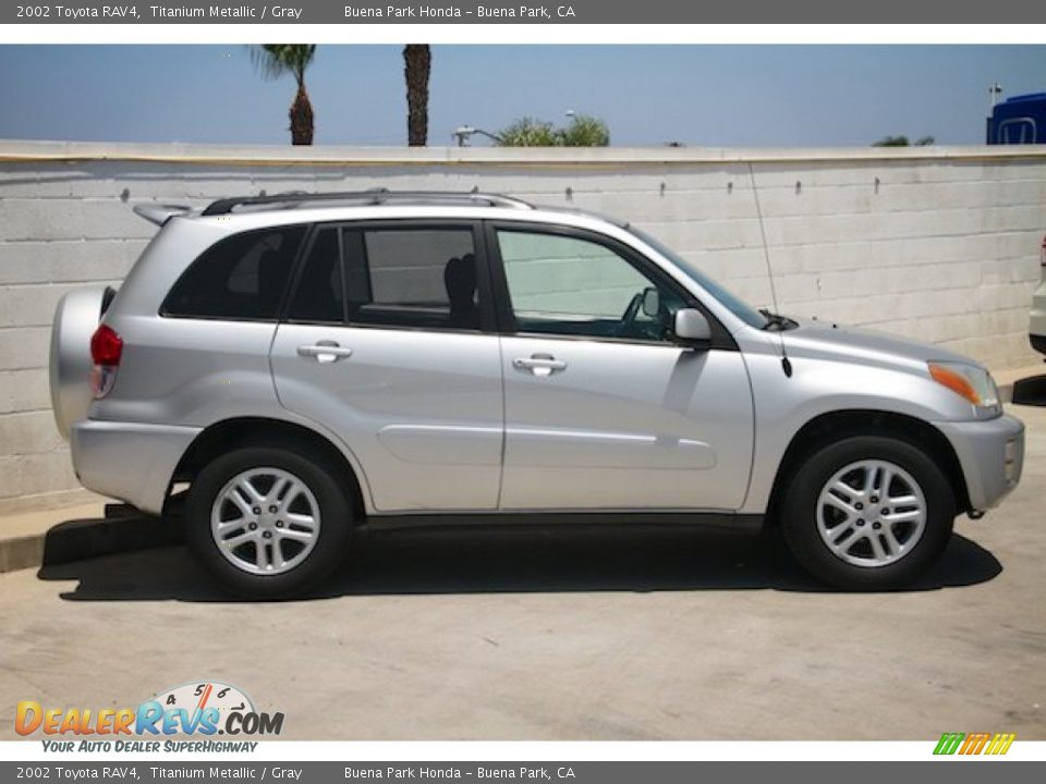 2002 Toyota RAV4 Titanium Metallic / Gray Photo #8