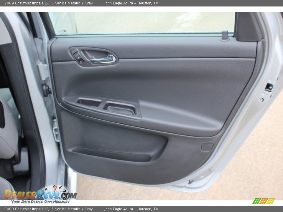2009 Chevrolet Impala LS Silver Ice Metallic / Gray Photo #16