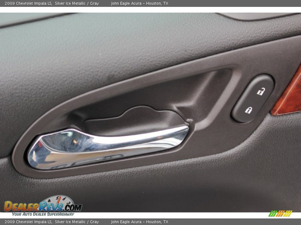 2009 Chevrolet Impala LS Silver Ice Metallic / Gray Photo #20