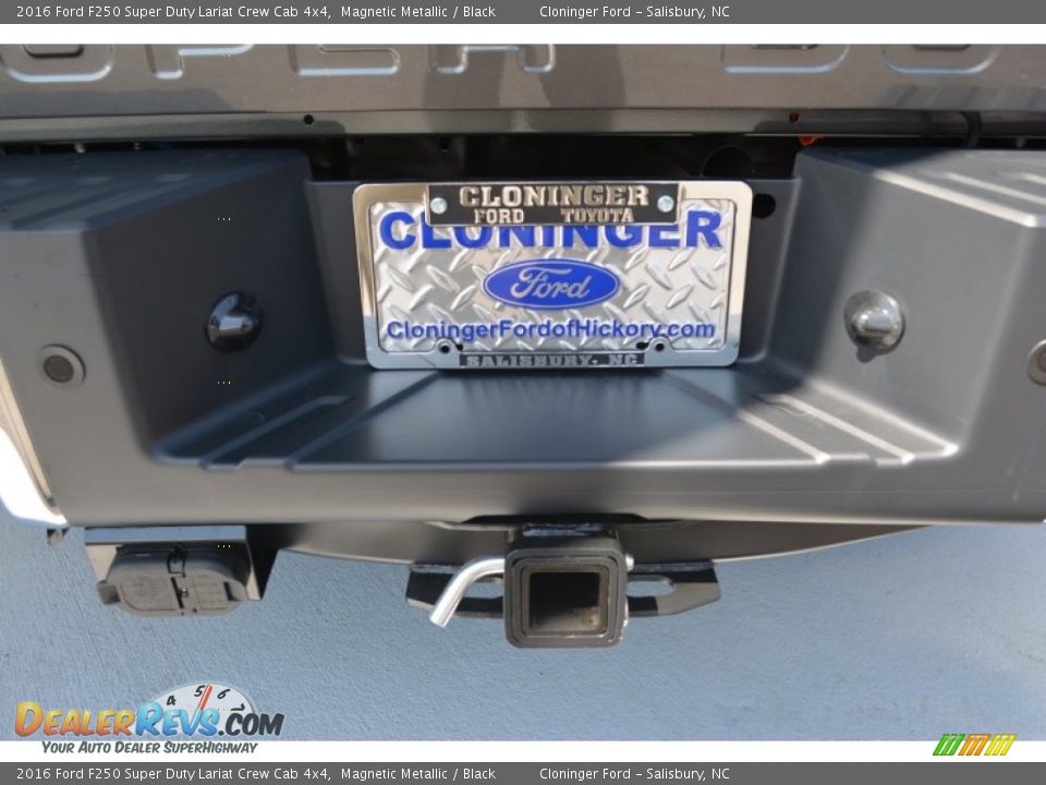 2016 Ford F250 Super Duty Lariat Crew Cab 4x4 Magnetic Metallic / Black Photo #6