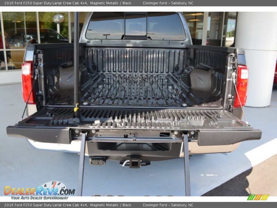 2016 Ford F250 Super Duty Lariat Crew Cab 4x4 Magnetic Metallic / Black Photo #7