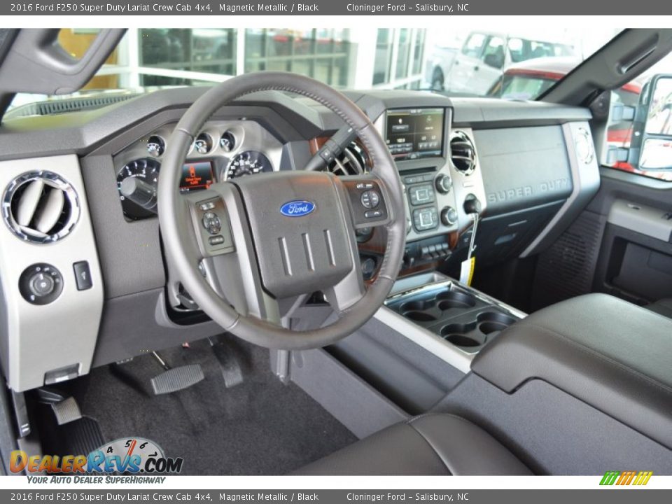 Black Interior - 2016 Ford F250 Super Duty Lariat Crew Cab 4x4 Photo #10