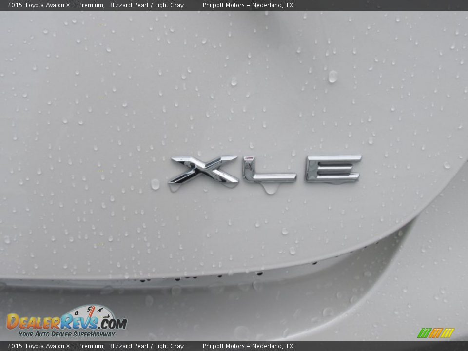 2015 Toyota Avalon XLE Premium Blizzard Pearl / Light Gray Photo #14