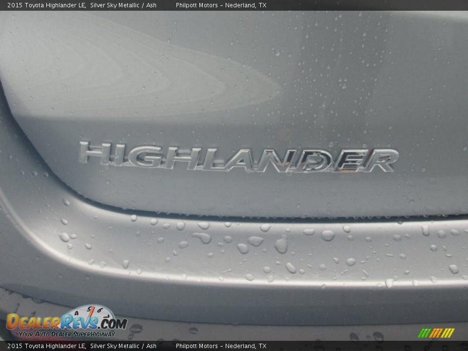 2015 Toyota Highlander LE Silver Sky Metallic / Ash Photo #14