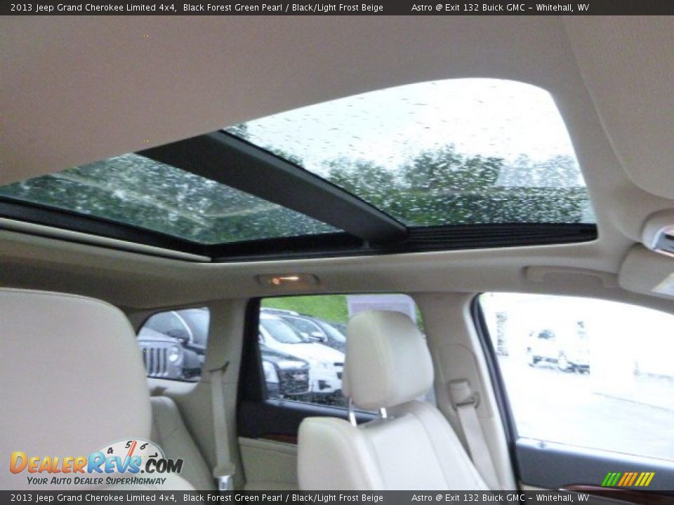 2013 Jeep Grand Cherokee Limited 4x4 Black Forest Green Pearl / Black/Light Frost Beige Photo #12