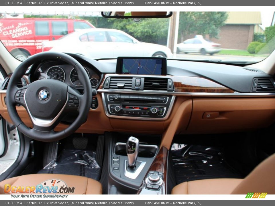 2013 BMW 3 Series 328i xDrive Sedan Mineral White Metallic / Saddle Brown Photo #15