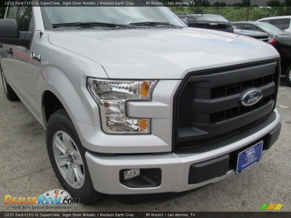 2015 Ford F150 XL SuperCrew Ingot Silver Metallic / Medium Earth Gray Photo #2