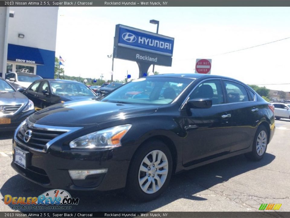 2013 Nissan Altima 2.5 S Super Black / Charcoal Photo #1