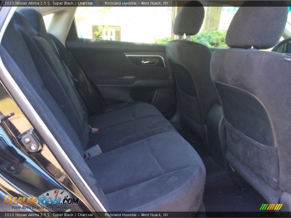 2013 Nissan Altima 2.5 S Super Black / Charcoal Photo #22