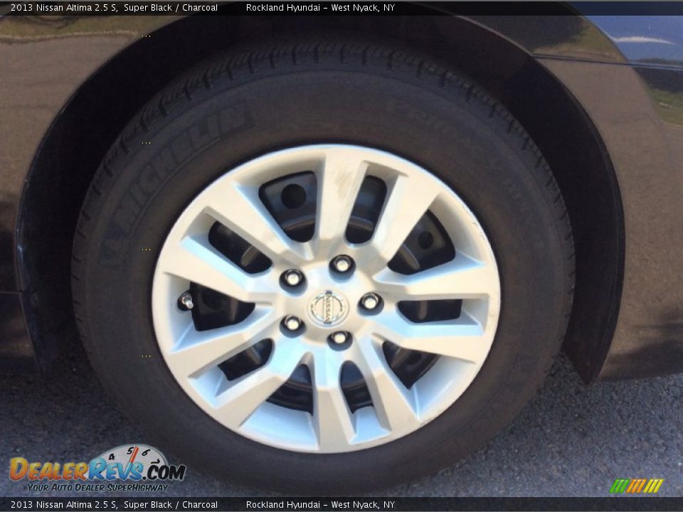 2013 Nissan Altima 2.5 S Super Black / Charcoal Photo #25