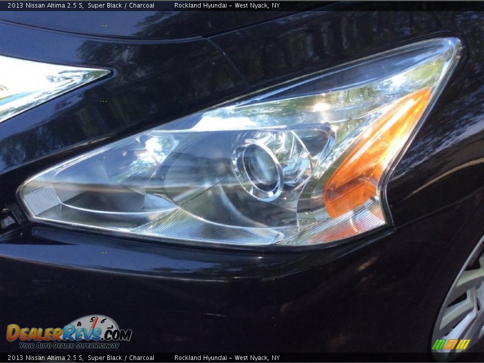 2013 Nissan Altima 2.5 S Super Black / Charcoal Photo #27
