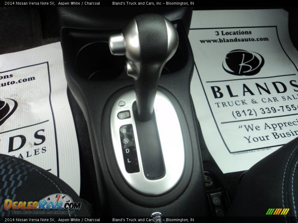 2014 Nissan Versa Note SV Aspen White / Charcoal Photo #15