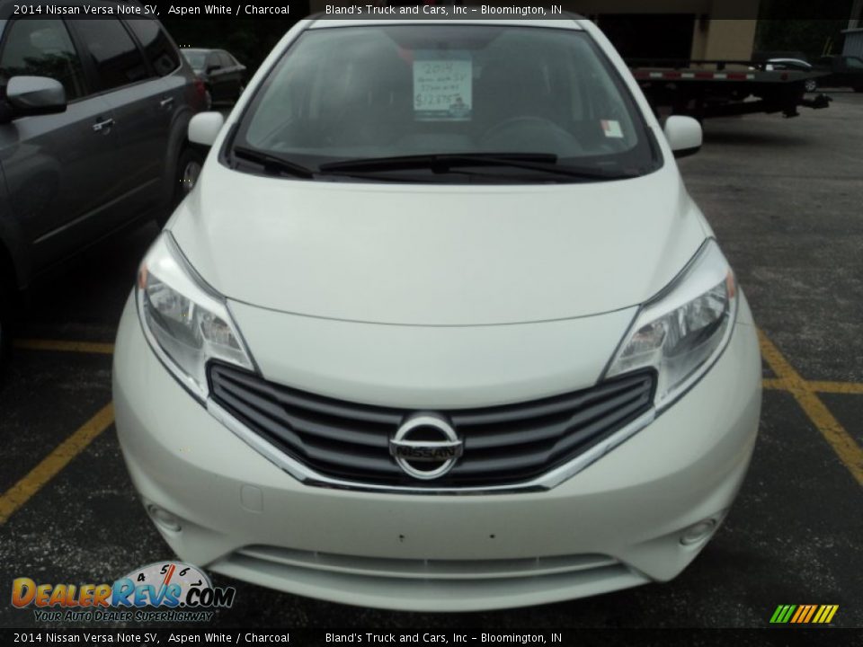 2014 Nissan Versa Note SV Aspen White / Charcoal Photo #18