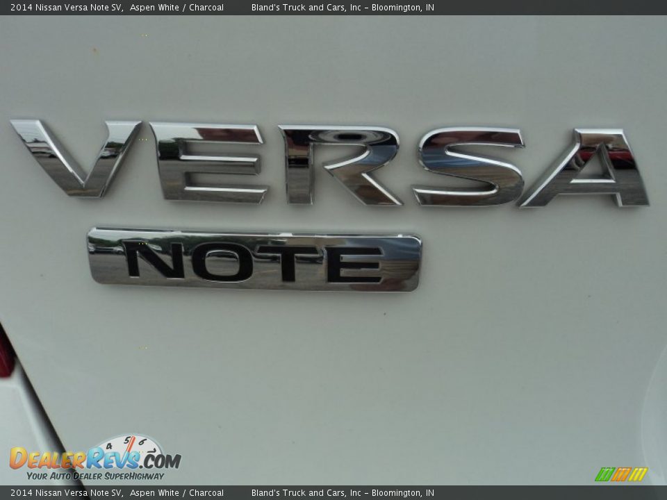 2014 Nissan Versa Note SV Aspen White / Charcoal Photo #22