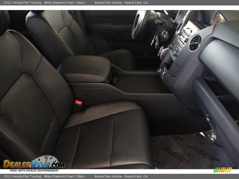 2012 Honda Pilot Touring White Diamond Pearl / Black Photo #22