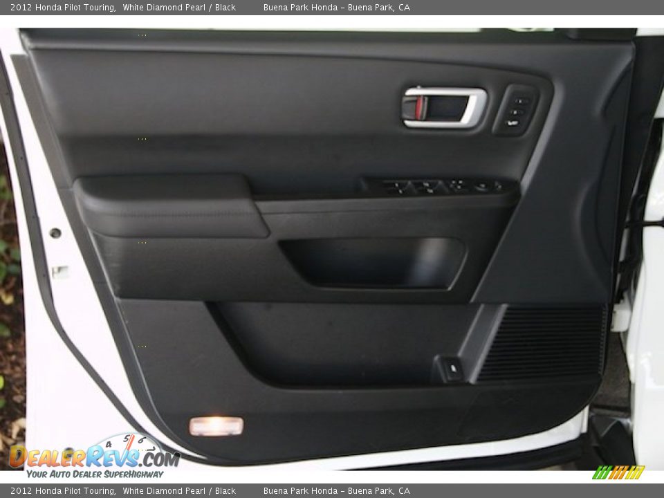 2012 Honda Pilot Touring White Diamond Pearl / Black Photo #28