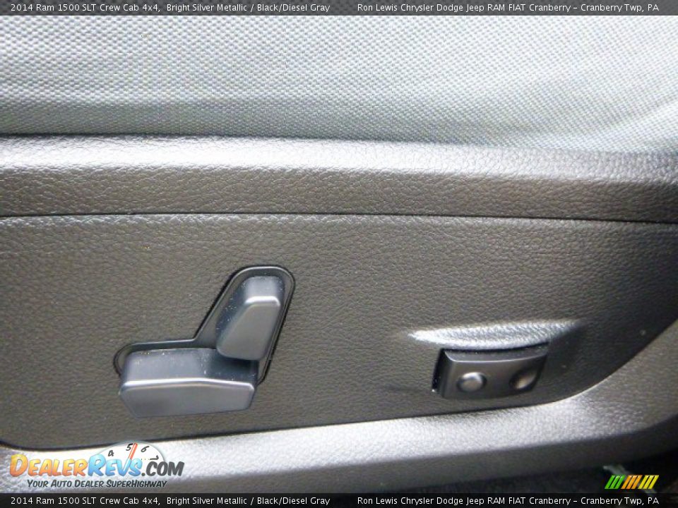 2014 Ram 1500 SLT Crew Cab 4x4 Bright Silver Metallic / Black/Diesel Gray Photo #16