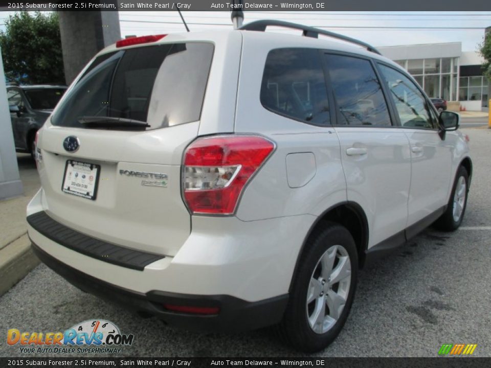2015 Subaru Forester 2.5i Premium Satin White Pearl / Gray Photo #8