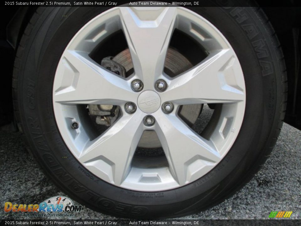 2015 Subaru Forester 2.5i Premium Satin White Pearl / Gray Photo #10