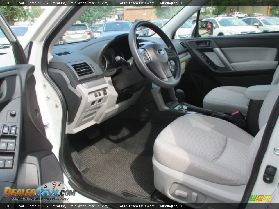 2015 Subaru Forester 2.5i Premium Satin White Pearl / Gray Photo #11
