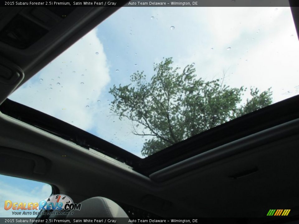 2015 Subaru Forester 2.5i Premium Satin White Pearl / Gray Photo #16